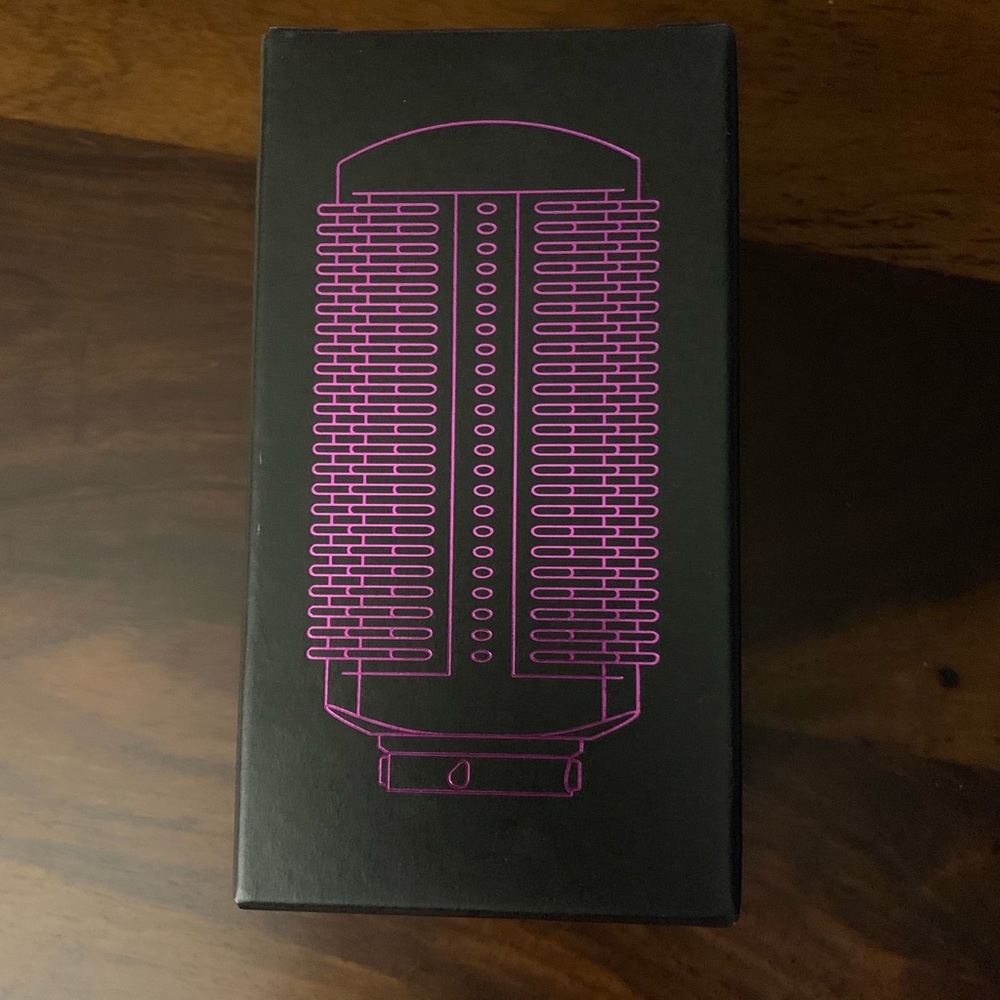 Brand new Dyson airwrap firm smoothing brush